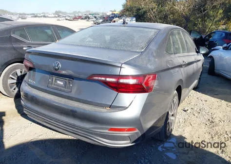 2024 Volkswagen Jetta 1.5T S z USA, uszkodzony, nr VIN 3VW5M7BU9RM035596